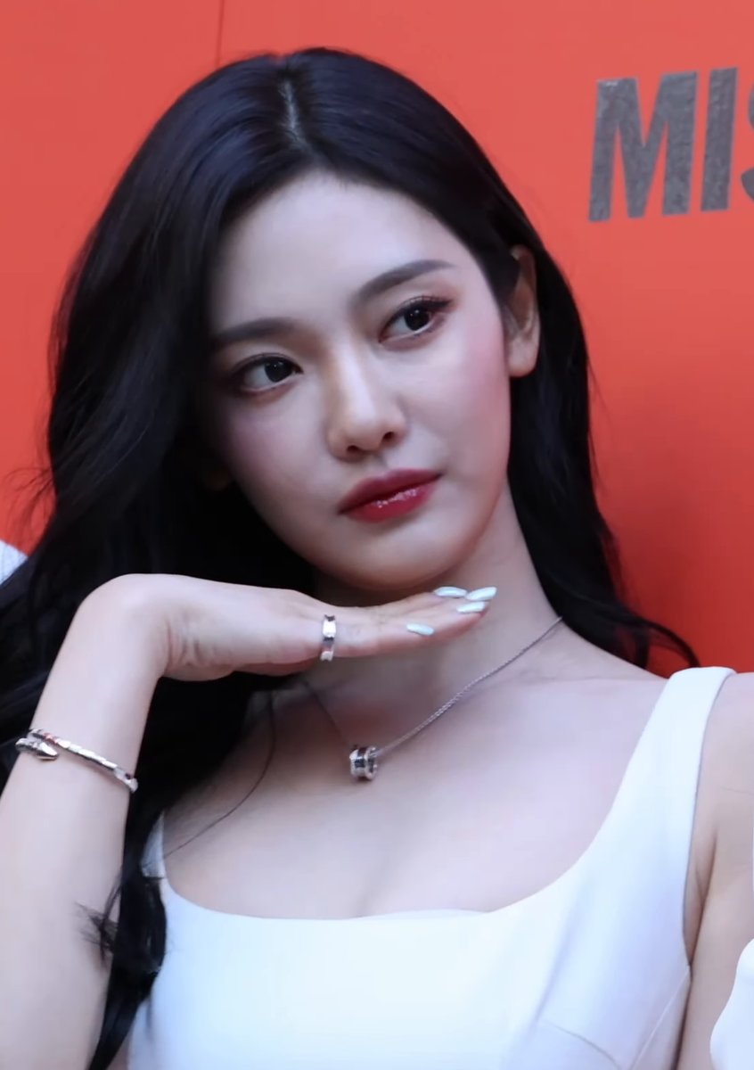 Ningning Named Gucci Global Ambassador in 2026 — aespa's Final Piece in Luxury's Most Coveted Quartet